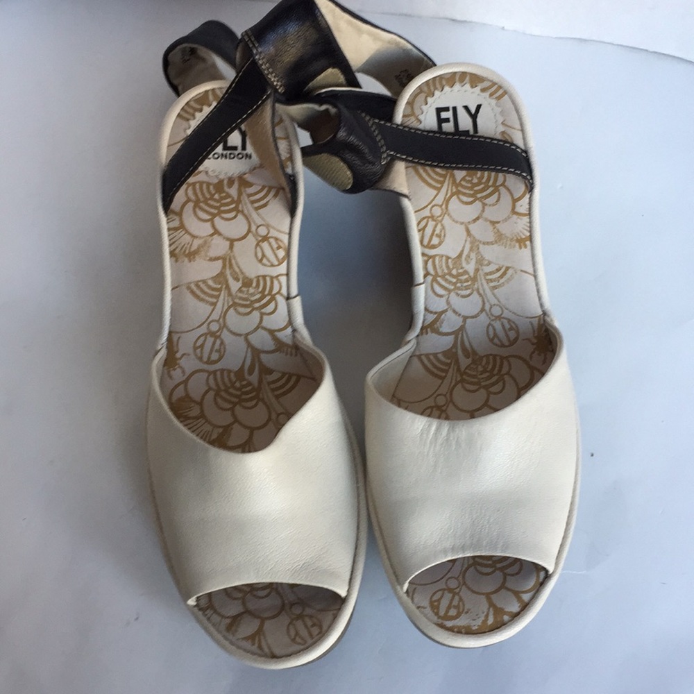 Fly London sandals Yula Leather Wedge - Picture 12 of 12